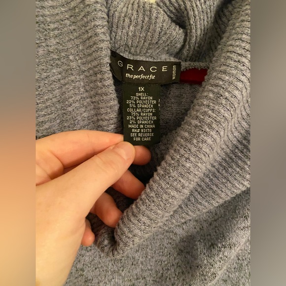 Plus size turtleneck sweater - Picture 6 of 6